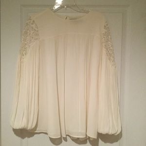 Woman’s  Poet Styled blouse